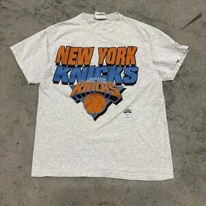90S New York Knicks Logo Athletics Graphic T Shirt Size Medium